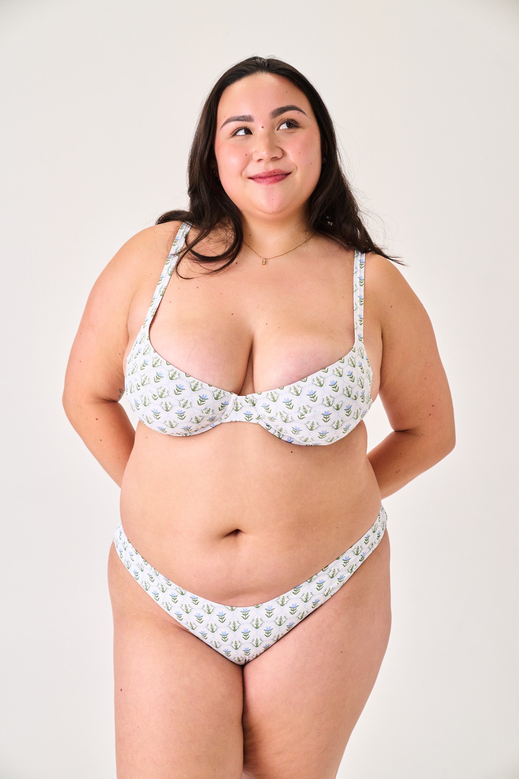 Lulu Moderate Bottom