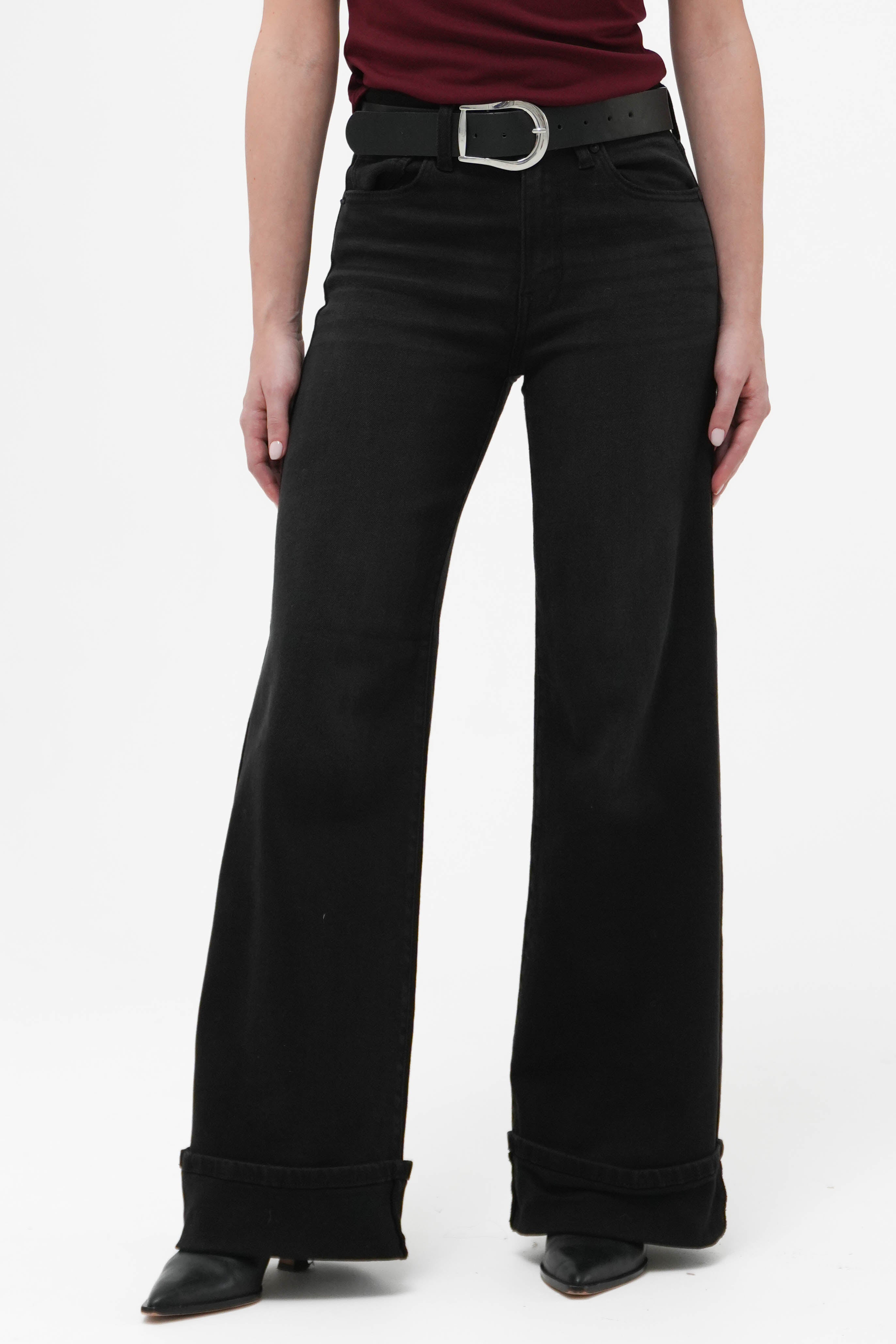 Archer Jeans in Black