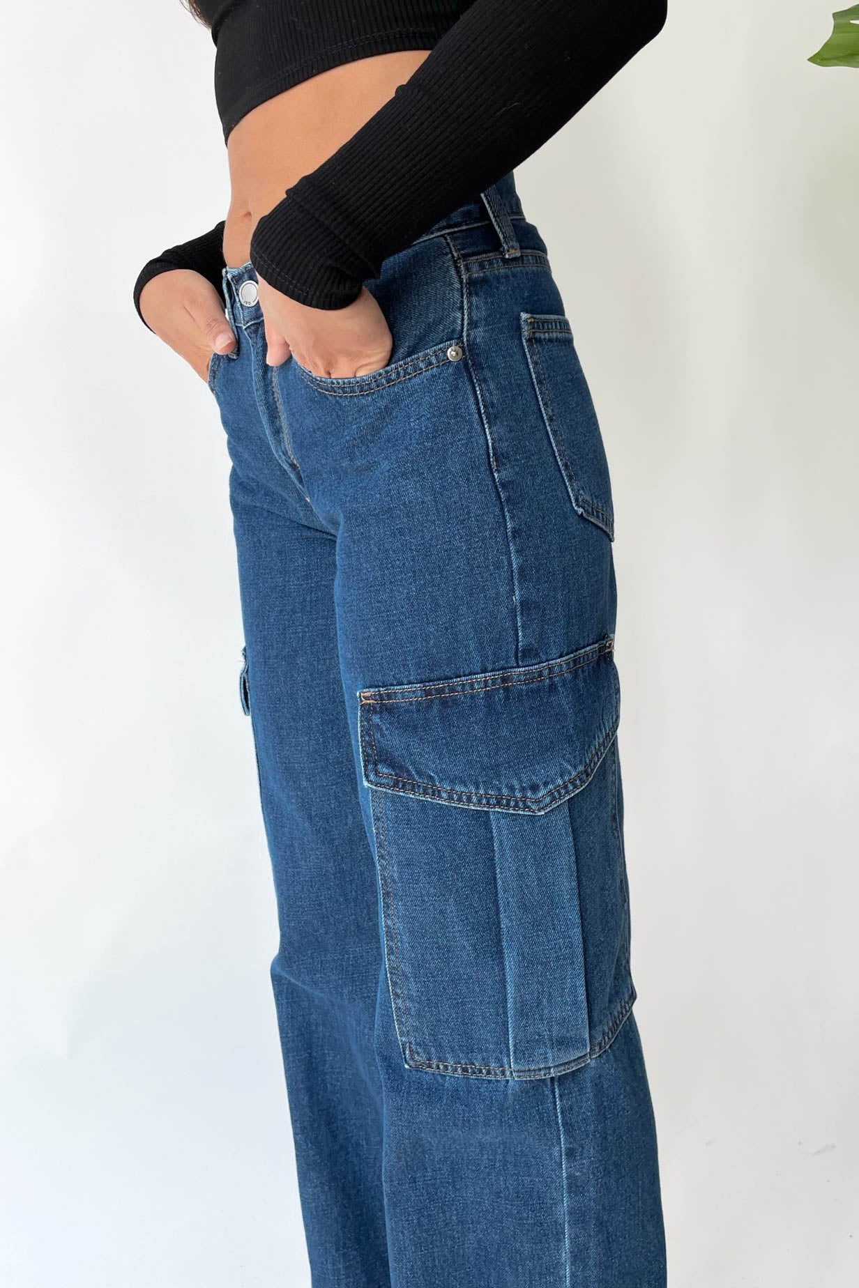 Finley Jeans in Dark Denim