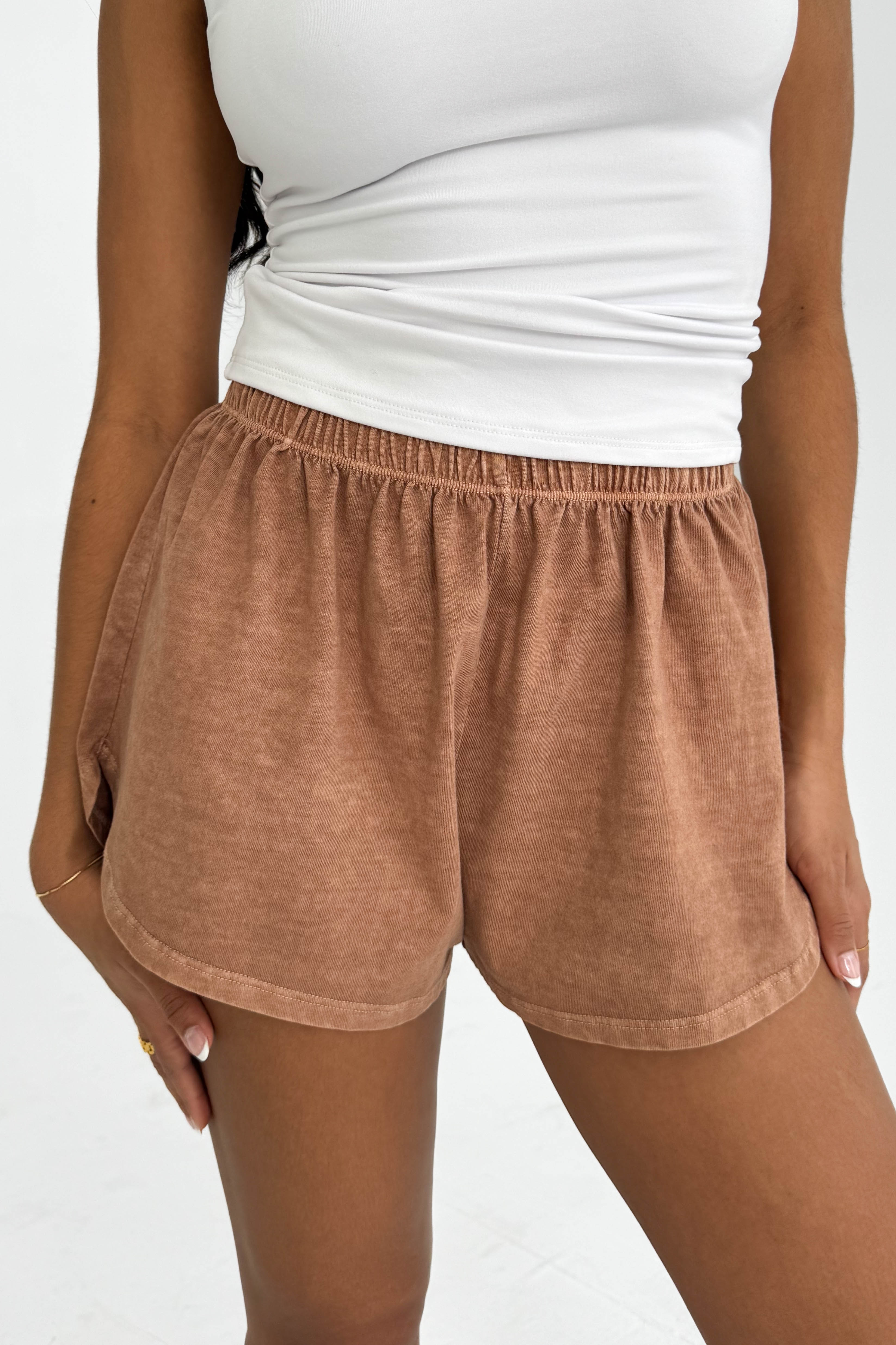 Easy Day Shorts in Coco